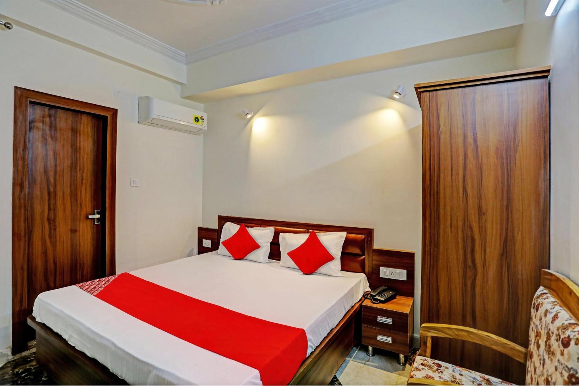 Hotel O Al Diwan Banquet And Suites 칸푸르 외부 사진