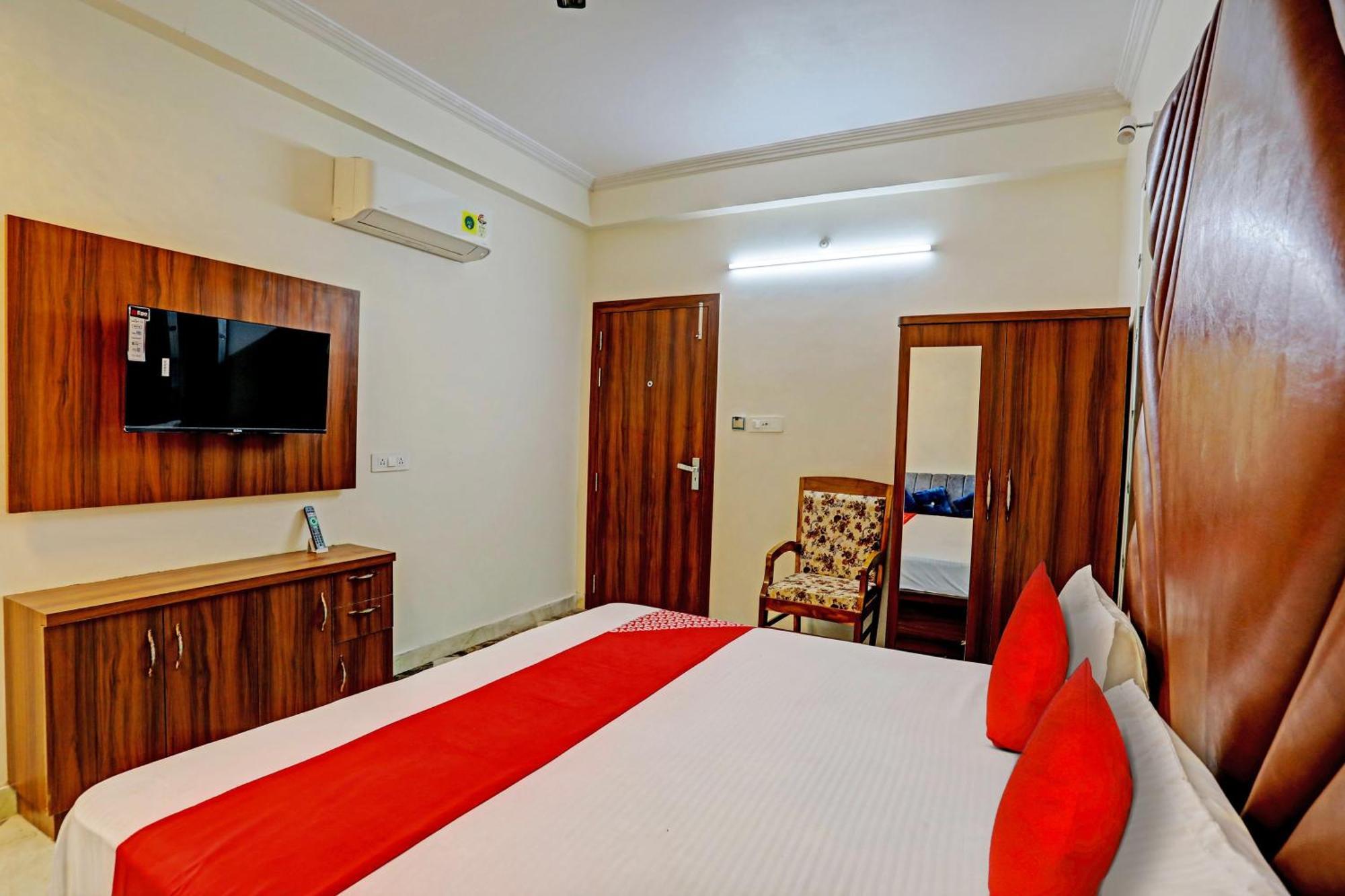 Hotel O Al Diwan Banquet And Suites 칸푸르 외부 사진